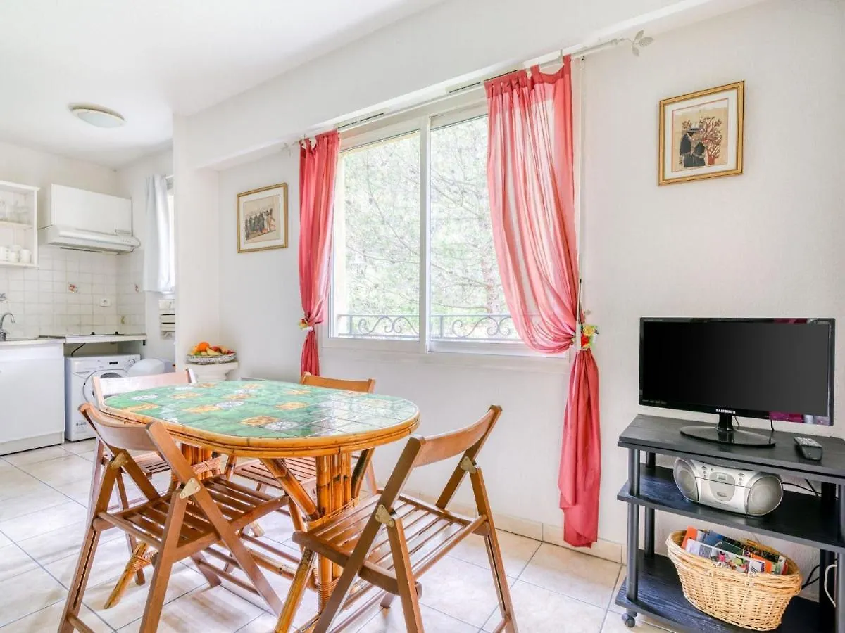 Quiet Holiday Home With Swimming Pool Mougins Francja